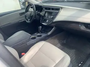 Toyota Avalon 2013 Silver
