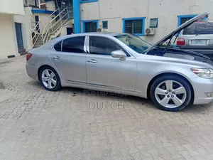 Lexus LS 460 2010 Silver