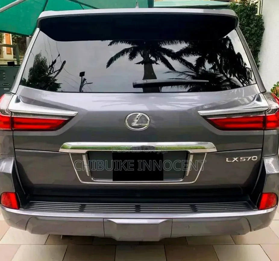 Lexus LX 2025