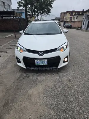 Toyota Corolla 2014 White