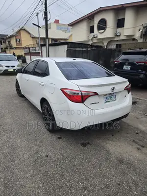Toyota Corolla 2014 White
