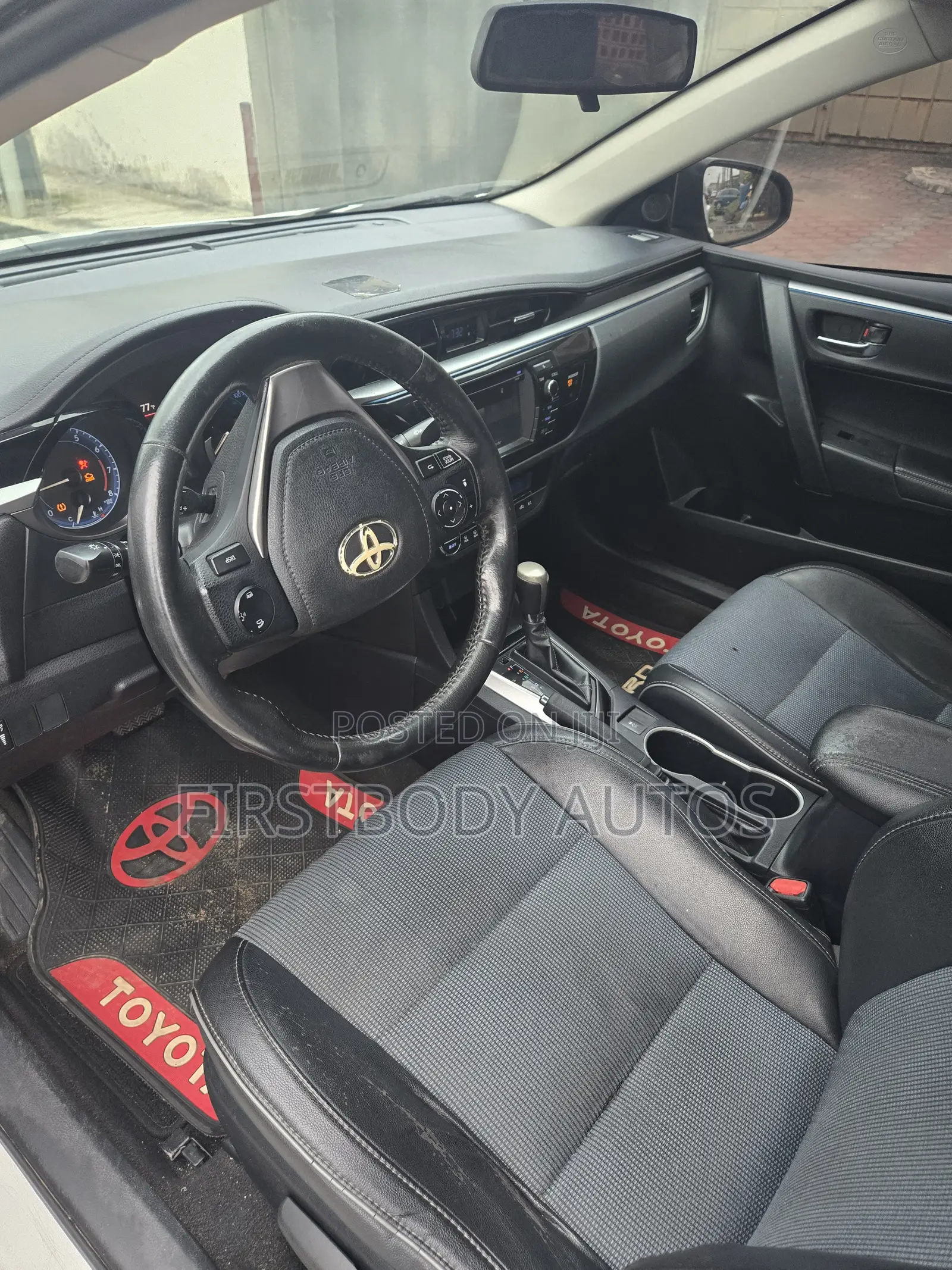Toyota Corolla 2014 White