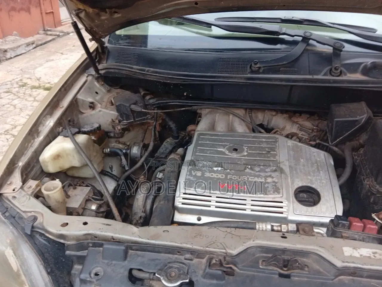 Lexus RX 2000 Brown