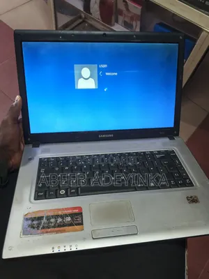 Laptop Samsung Galaxy Book 2 2GB Intel Pentium SSD 320GB