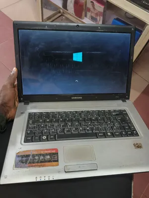 Laptop Samsung Galaxy Book 2 2GB Intel Pentium SSD 320GB