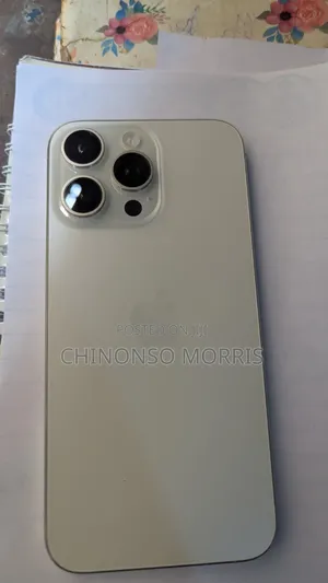 Apple iPhone 15 Pro Max 256 GB White