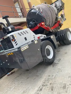 Concrete Mobile Self Loading Mixer 4cubic
