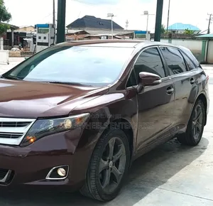 Toyota Venza XLE AWD V6 2013 Brown