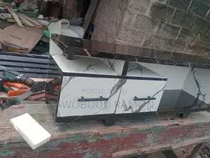 4 Feet TV Stand
