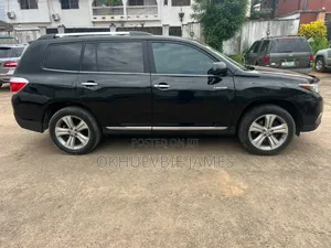 Toyota Highlander 2013 Black