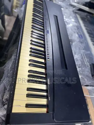 Yamaha YFP-70 Piano