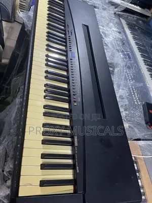 Yamaha YFP-70 Piano