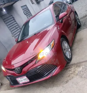 Toyota Camry 2019 Silver