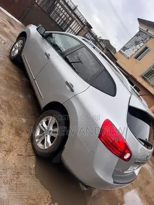 Nissan Rogue 2012 Silver