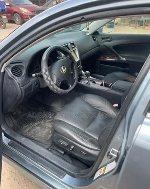 Lexus IS 2008 Blue