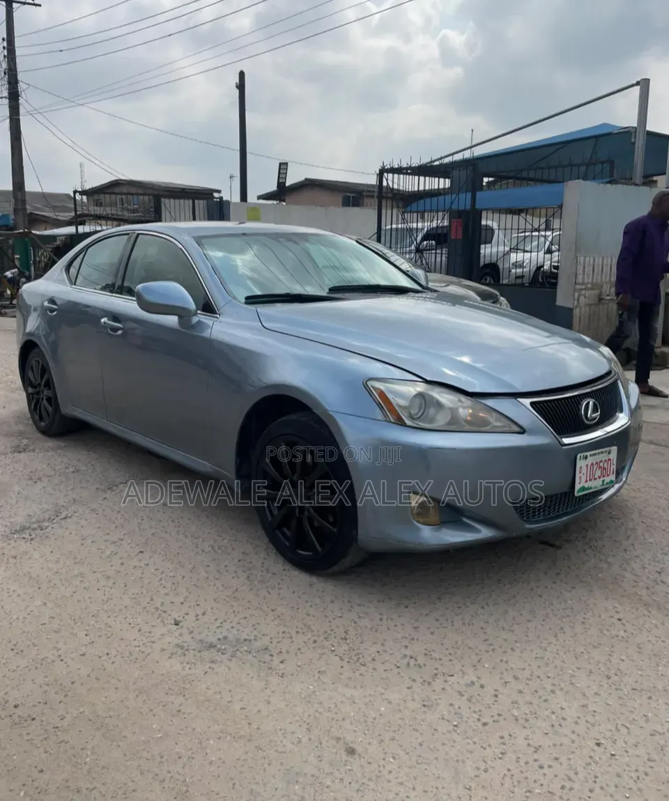 Lexus IS 2008 Blue