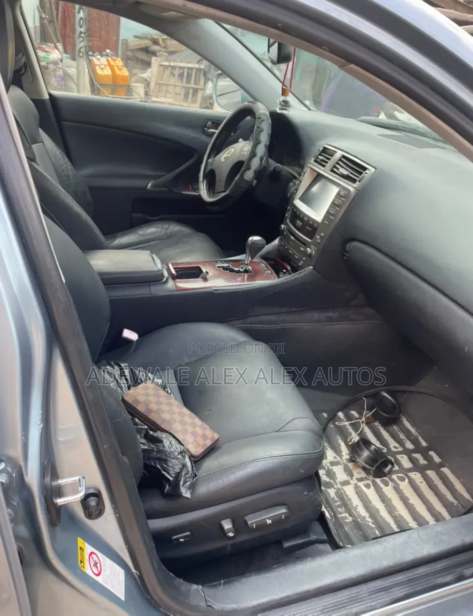 Lexus IS 2008 Blue