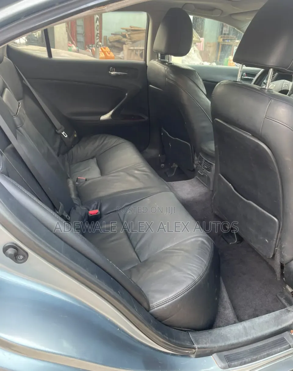 Lexus IS 2008 Blue