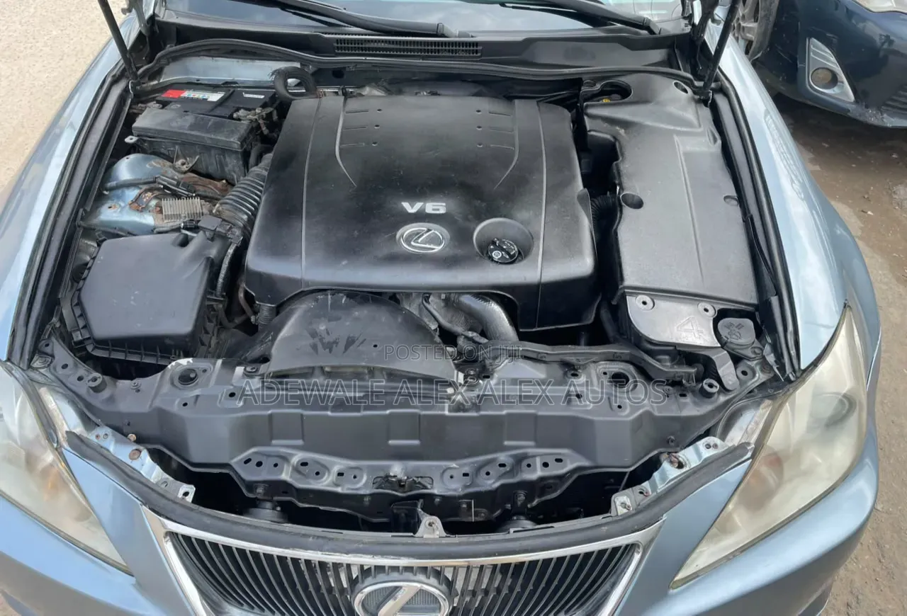 Lexus IS 2008 Blue