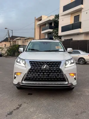 Lexus GX 460 2021 White