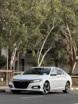 Honda Accord Touring 2.0T 2018 White