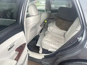 Toyota Venza AWD 2010 Gray