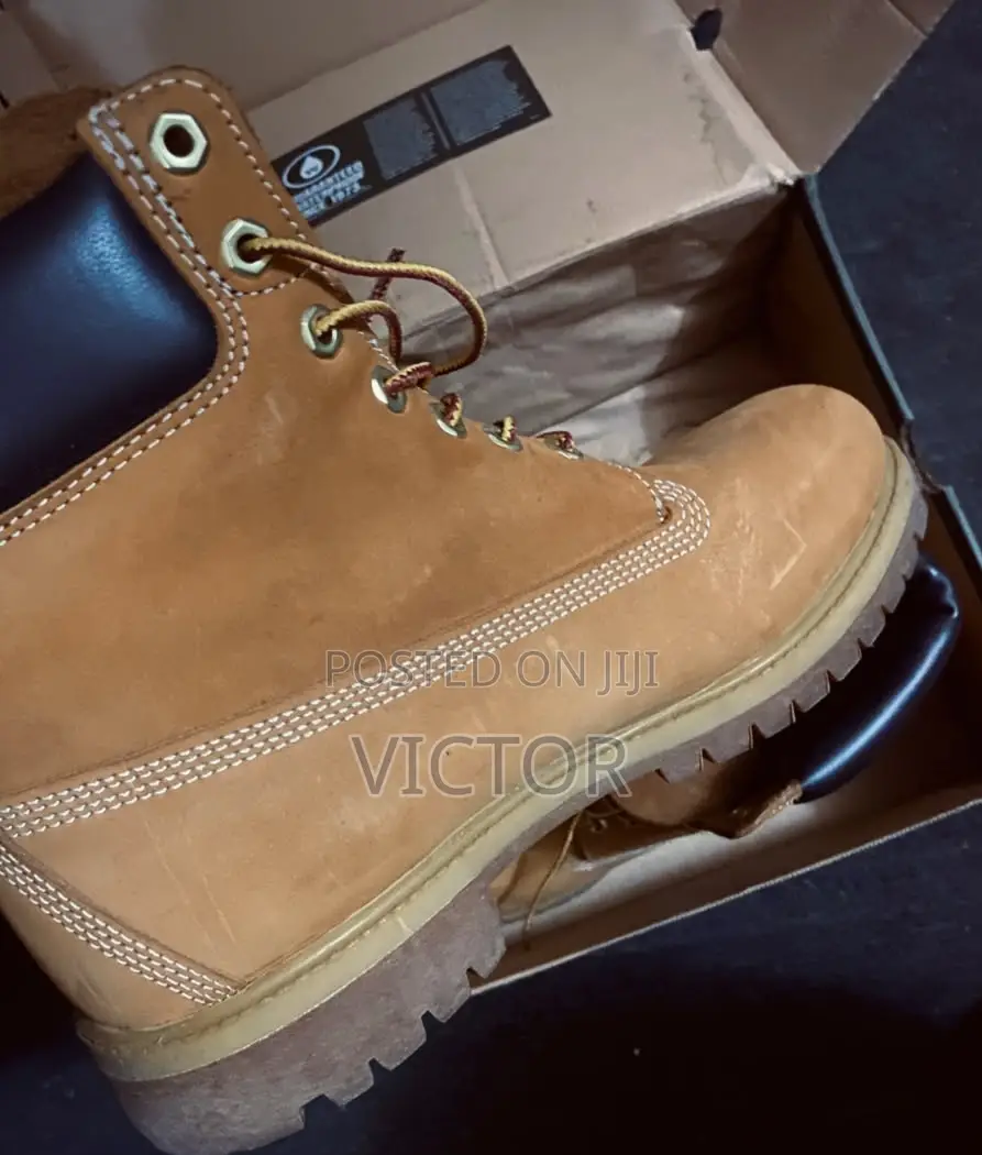 Original Timberland 6-Inch Premium Waterproof Boot.