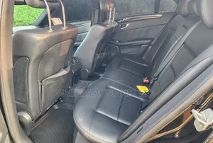 Mercedes-Benz E350 2009 Black