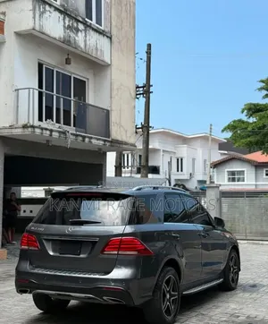 Mercedes-Benz GLE-Class 2016 Gray