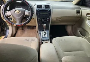 Toyota Corolla 2010 Gray