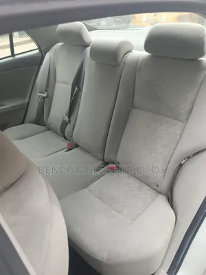 Toyota Corolla 2009 Silver