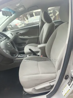 Toyota Corolla 2009 Silver