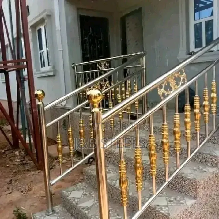 Balustrades Gold Stand