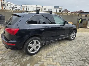 Audi Q5 2012 Blue
