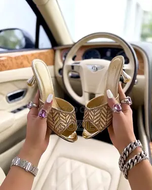 Stylish Kitten Heels Slippers