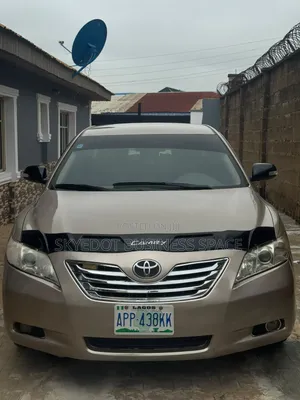 Toyota Camry 2008 Gold