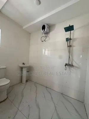 4bdrm Duplex in Agodi Gra for rent