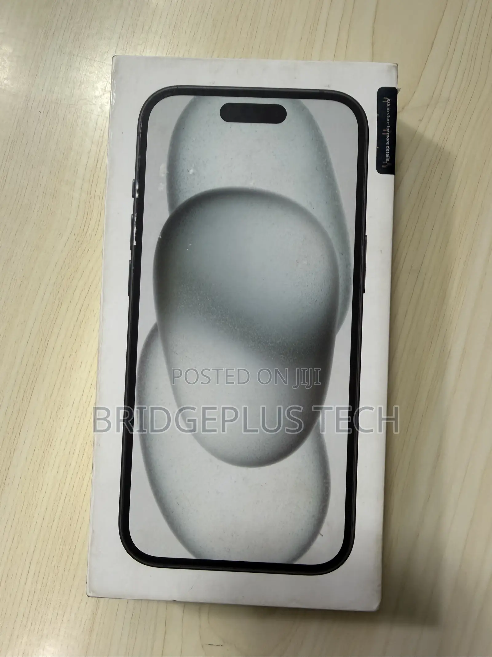 New Apple iPhone 15 128 GB Black
