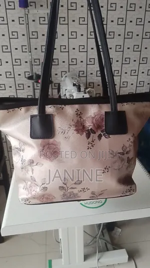 Elegant Floral Women's Tote Handbag