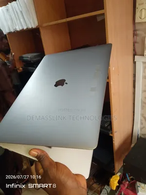 Laptop Apple MacBook 2018 16GB Intel Core i7 SSD 512GB