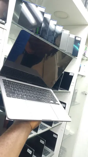Laptop Apple MacBook 2018 16GB Intel Core i7 SSD 512GB