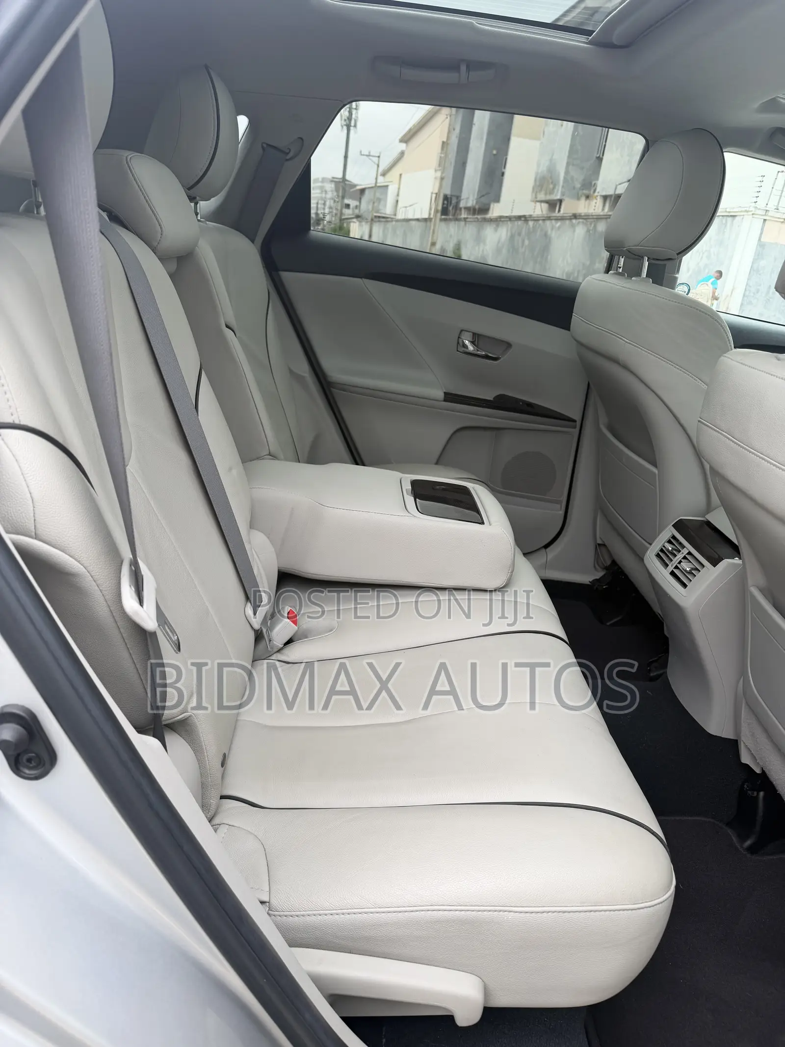 Toyota Venza V6 AWD 2011 Silver