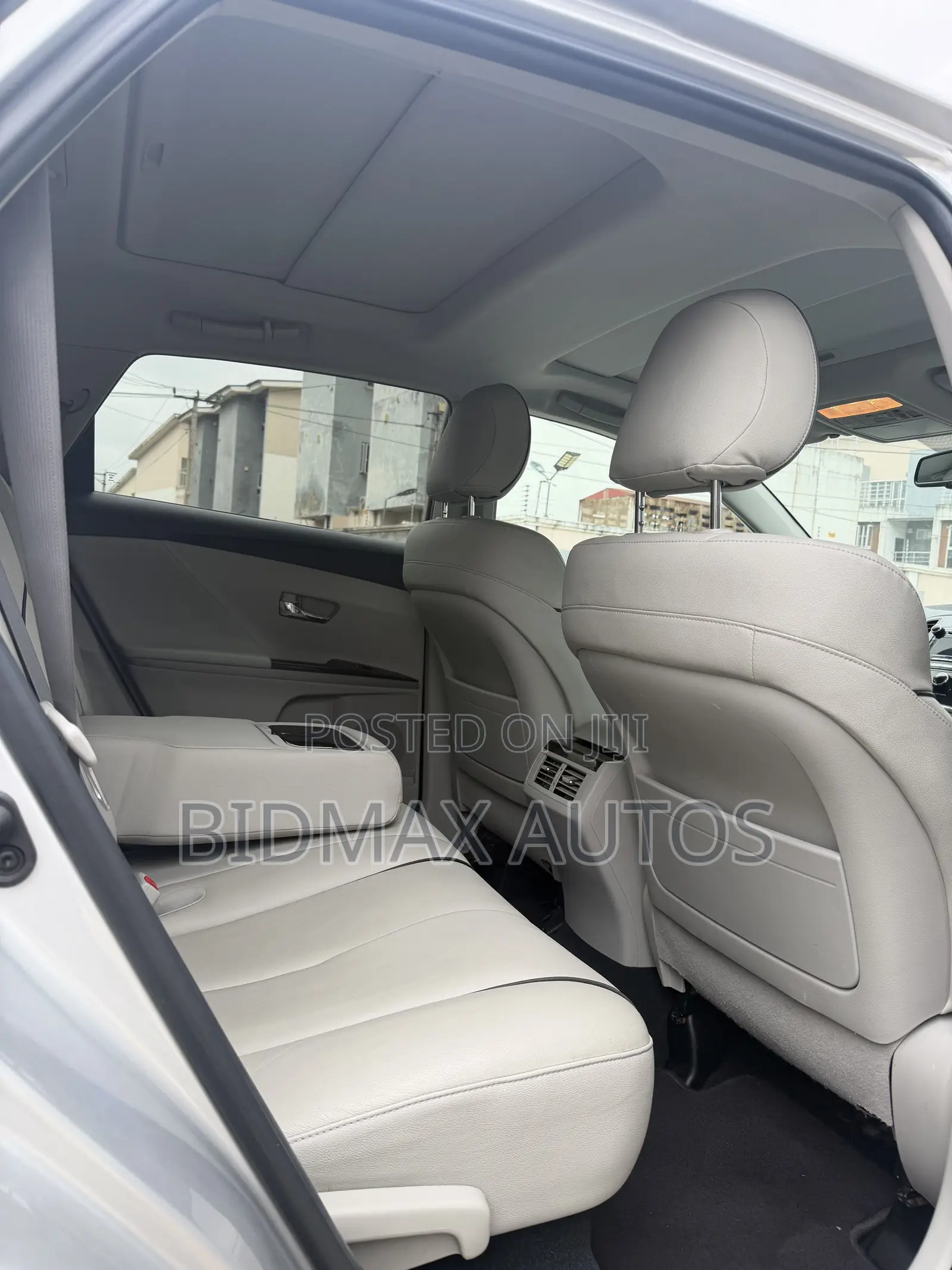 Toyota Venza V6 AWD 2011 Silver