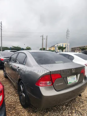 Honda Civic 2006 Gray