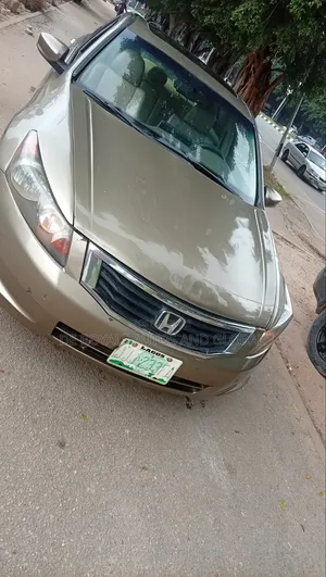 Honda Accord 2010 Gold
