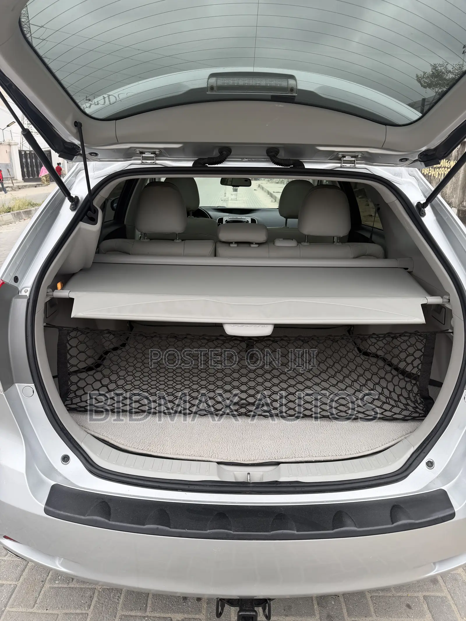 Toyota Venza V6 AWD 2011 Silver