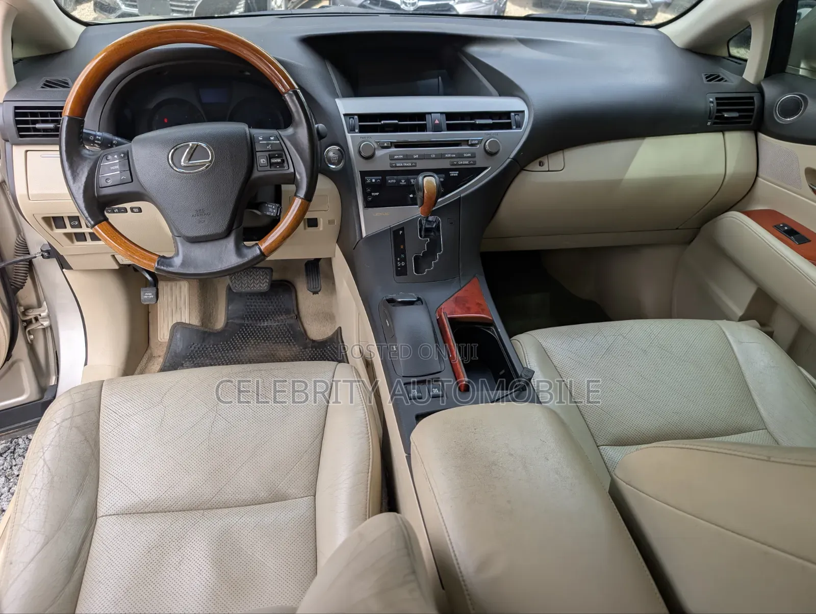 Lexus RX 2011 Gold