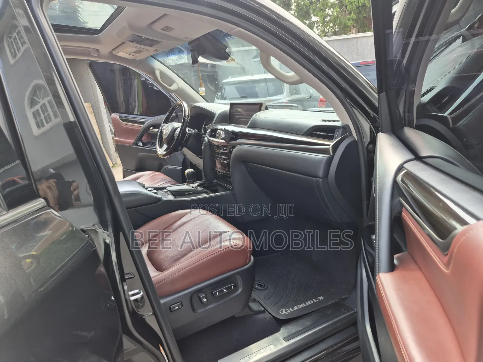 Lexus LX 2017 Black