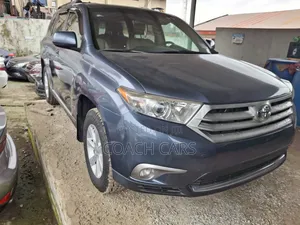 Toyota Highlander 2012 Blue