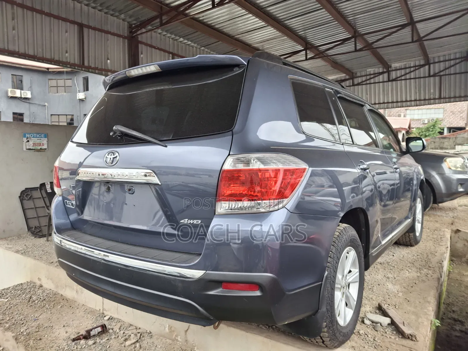Toyota Highlander 2012 Blue